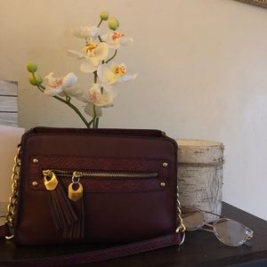 DSW crossbody bag